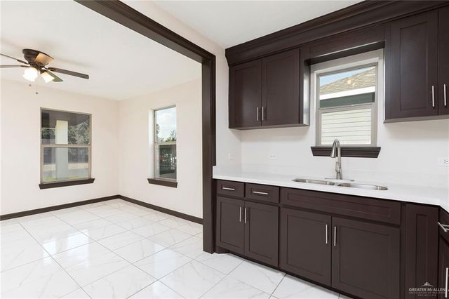 424 S 8th Street, Donna, TX 78537