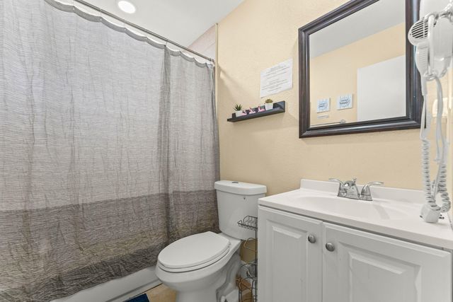 2640 NW 14th Court, Fort Lauderdale, FL 33311
