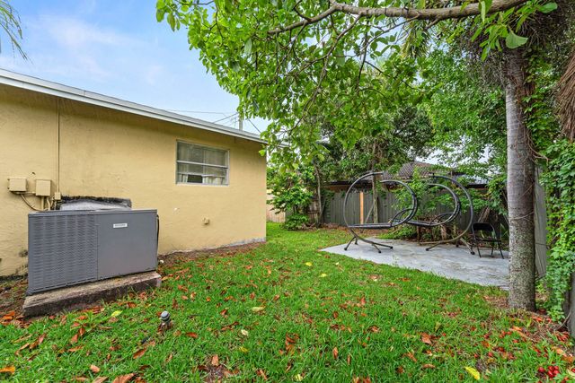 2640 NW 14th Court, Fort Lauderdale, FL 33311