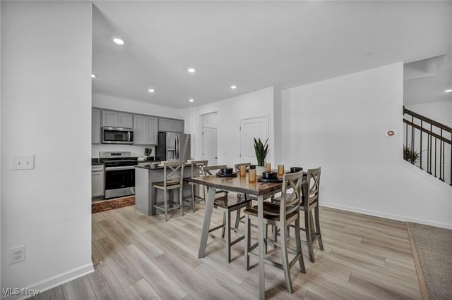 23504 Celestine Way, Columbia Station, OH 44028