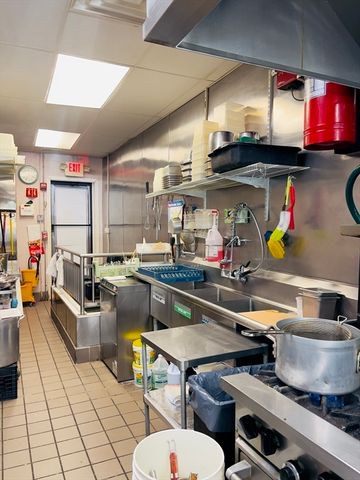 313 Walnut St., Newton, MA 02460