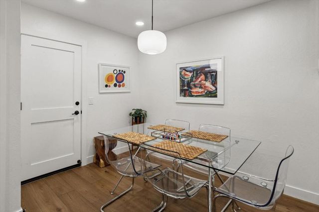 1525 Tyler Park Way, Mountain View, CA 94040