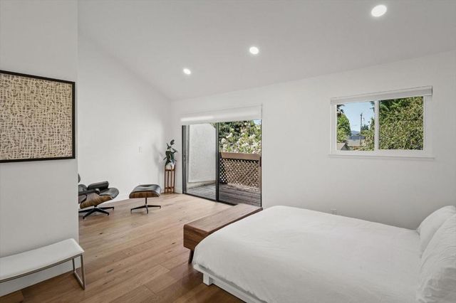 1525 Tyler Park Way, Mountain View, CA 94040