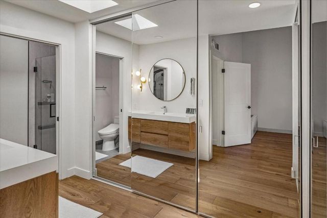 1525 Tyler Park Way, Mountain View, CA 94040