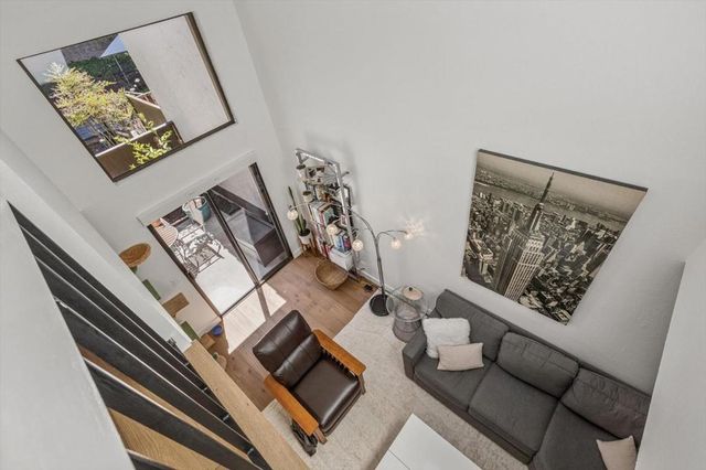 1525 Tyler Park Way, Mountain View, CA 94040