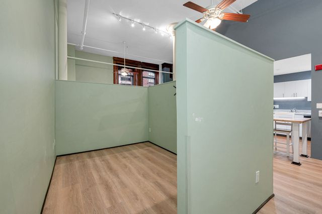 172 Middle St 204, Lowell, MA 01852