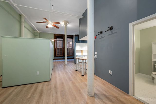 172 Middle St 204, Lowell, MA 01852