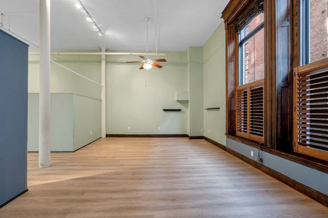 172 Middle St 204, Lowell, MA 01852