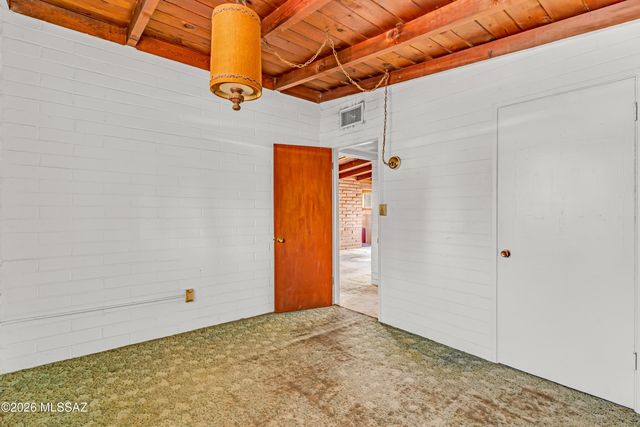 5829 E Waverly Street, Tucson, AZ 85712