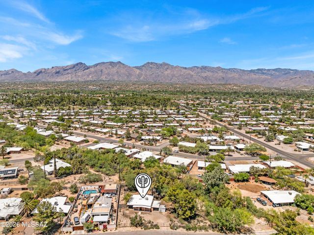 5829 E Waverly Street, Tucson, AZ 85712