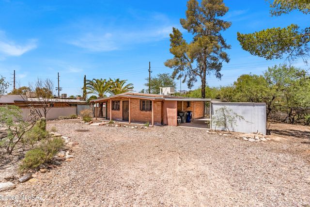 5829 E Waverly Street, Tucson, AZ 85712