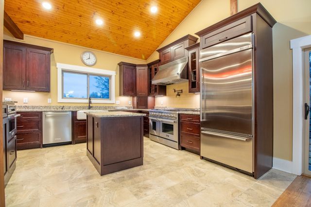 1224 Hangar Rd, Springfield, TN 37172