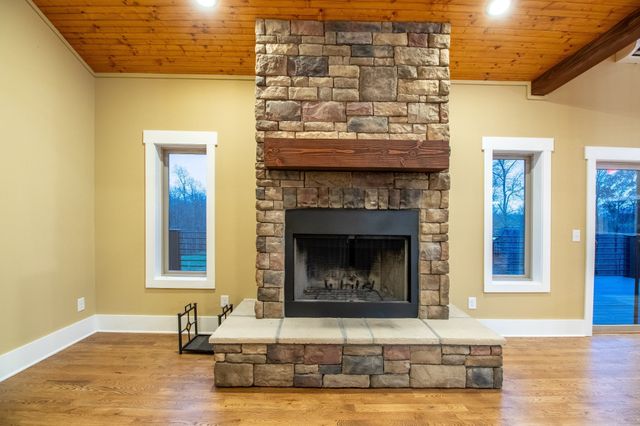 1224 Hangar Rd, Springfield, TN 37172