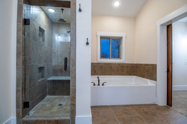 1224 Hangar Rd, Springfield, TN 37172
