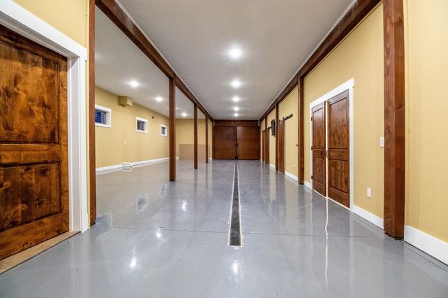 1224 Hangar Rd, Springfield, TN 37172