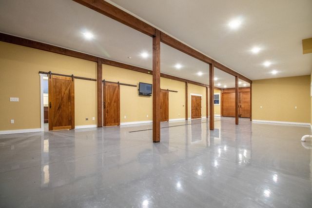 1224 Hangar Rd, Springfield, TN 37172