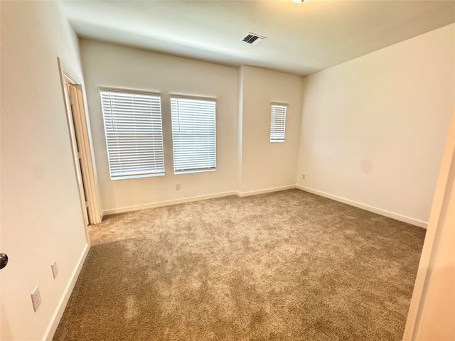 5720 Lakeview Drive, Watauga, TX 76148