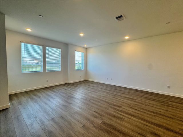 5720 Lakeview Drive, Watauga, TX 76148