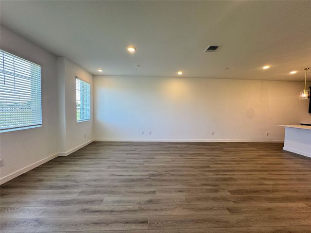 5720 Lakeview Drive, Watauga, TX 76148