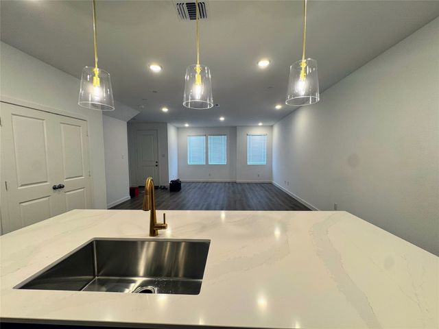 5720 Lakeview Drive, Watauga, TX 76148