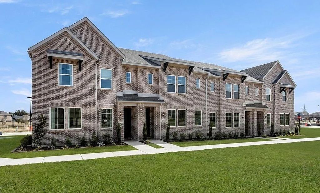 5720 Lakeview Drive, Watauga, TX 76148
