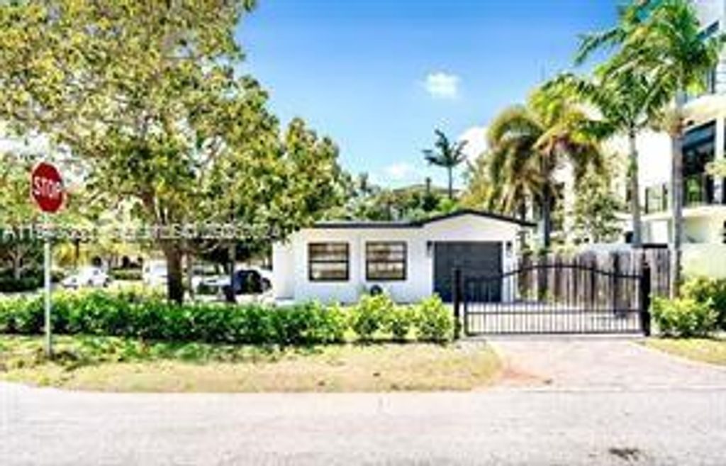 1615 NE 9th St 1, Fort Lauderdale, FL 33304