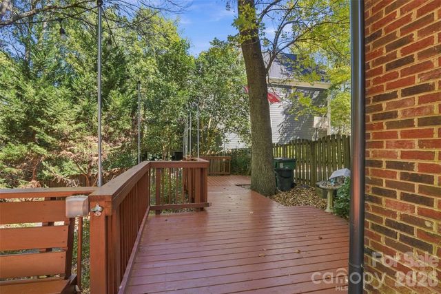 223 N Brackenbury Lane, Charlotte, NC 28270
