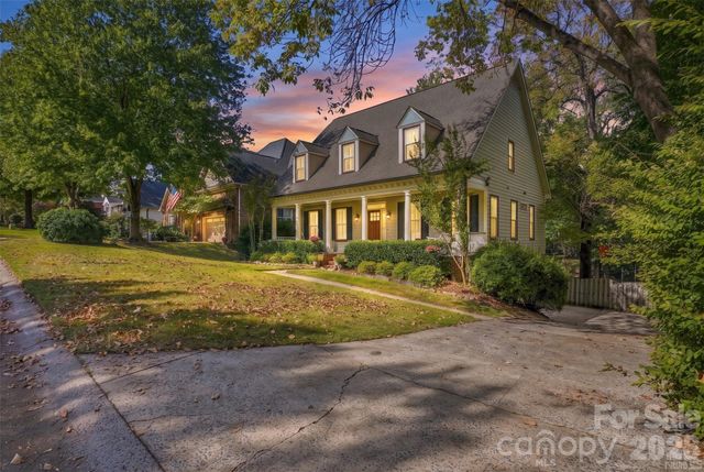 223 N Brackenbury Lane, Charlotte, NC 28270
