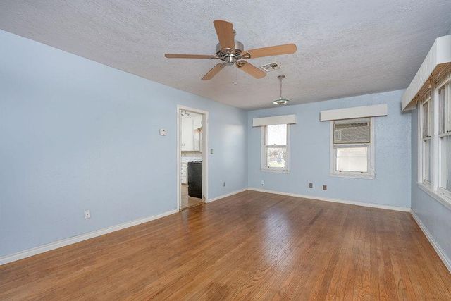 512 W Daws Street, Norman, OK 73069