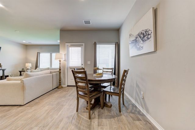 10409 NW 25th Street, Yukon, OK 73099