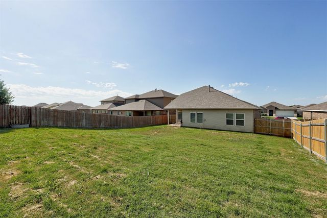 10409 NW 25th Street, Yukon, OK 73099