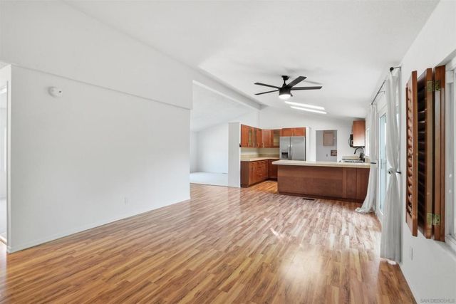14955 Avenida Venusto 26, San Diego, CA 92128