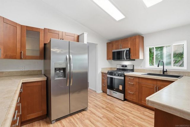 14955 Avenida Venusto 26, San Diego, CA 92128
