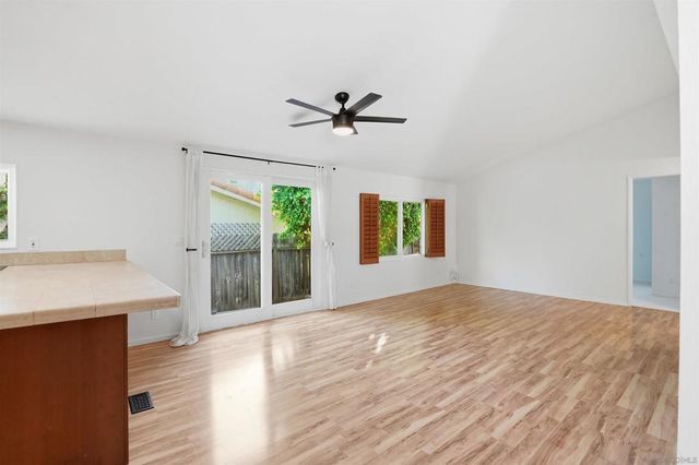 14955 Avenida Venusto 26, San Diego, CA 92128