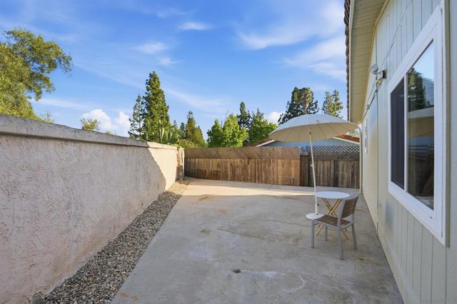 14955 Avenida Venusto 26, San Diego, CA 92128