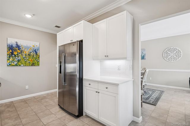 34 Greentree Court, Shirley, NY 11967