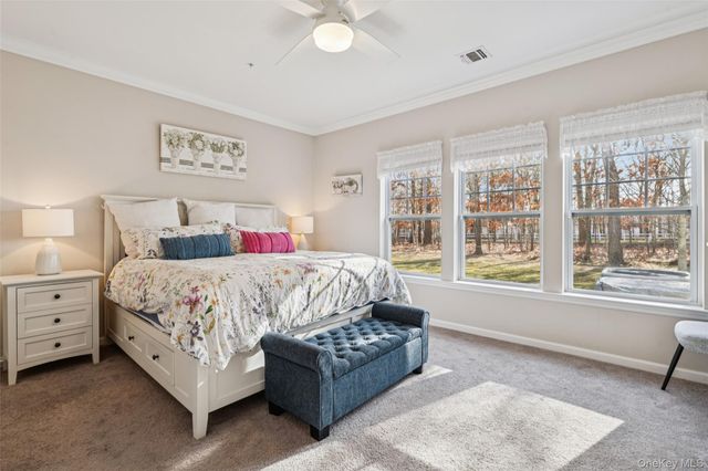 34 Greentree Court, Shirley, NY 11967