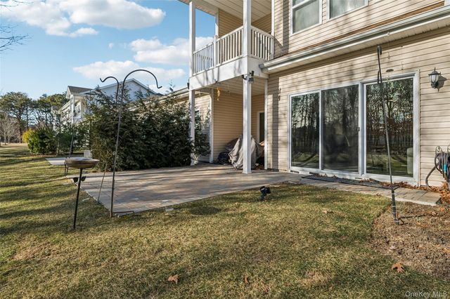 34 Greentree Court, Shirley, NY 11967