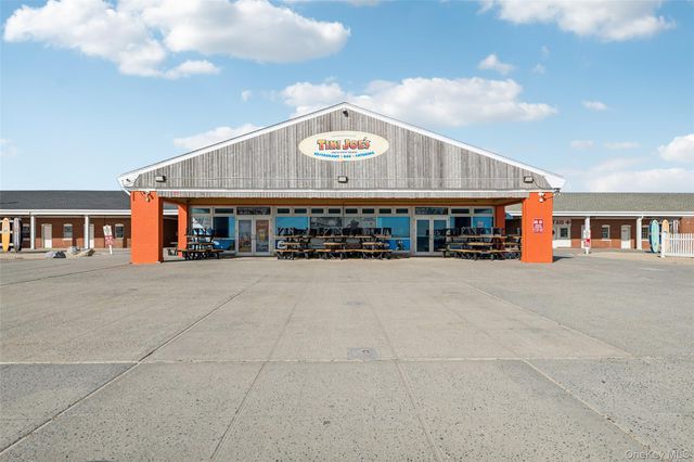 34 Greentree Court, Shirley, NY 11967