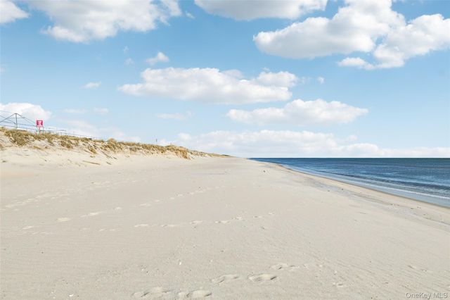 34 Greentree Court, Shirley, NY 11967