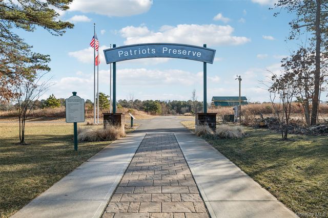 34 Greentree Court, Shirley, NY 11967