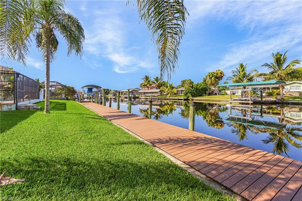 2215 Cape WAY, NORTH FORT MYERS, FL 33917 — photo 2