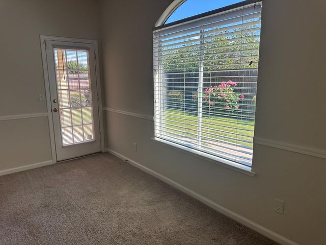 2523 E Cole Avenue, Fresno, CA 93720