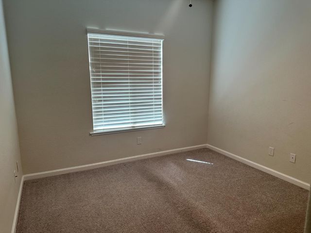 2523 E Cole Avenue, Fresno, CA 93720