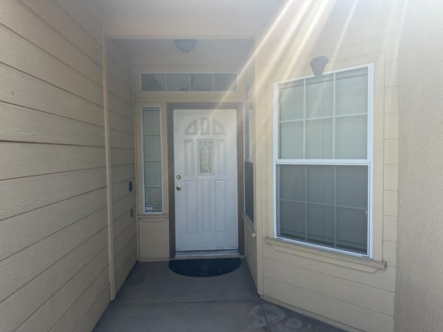 2523 E Cole Avenue, Fresno, CA 93720