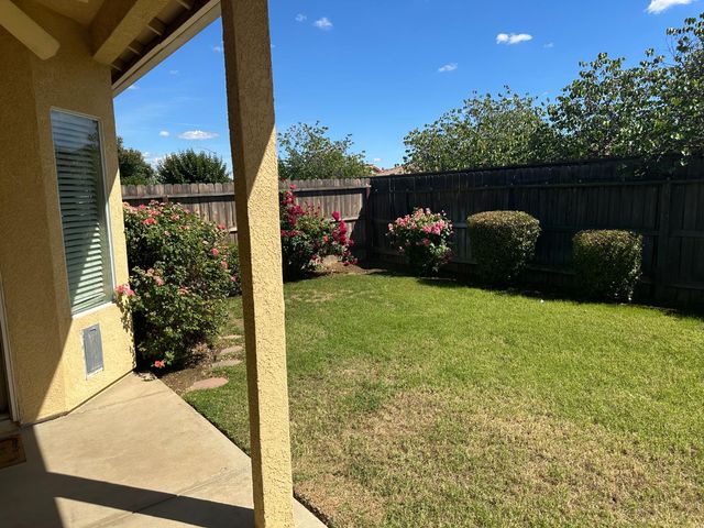 2523 E Cole Avenue, Fresno, CA 93720