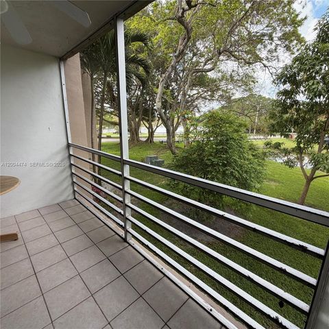 9440 Tangerine Pl 206, Davie, FL 33324