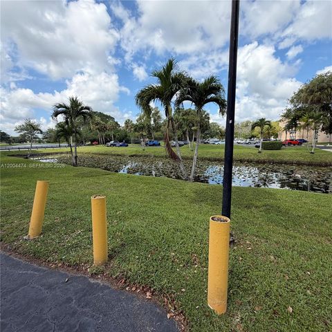 9440 Tangerine Pl 206, Davie, FL 33324