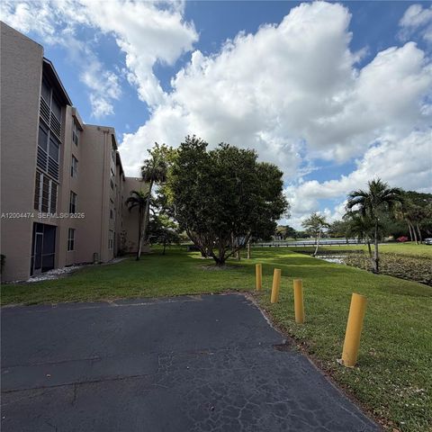 9440 Tangerine Pl 206, Davie, FL 33324