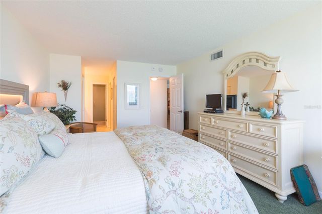 5541 PUERTA DEL SOL BOULEVARD S 318, St Petersburg, FL 33715